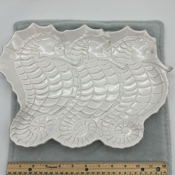 Seahorses Figural Embossed Terracotta/Ceramic Serving Plate/Platter - Picture 2 of 6
